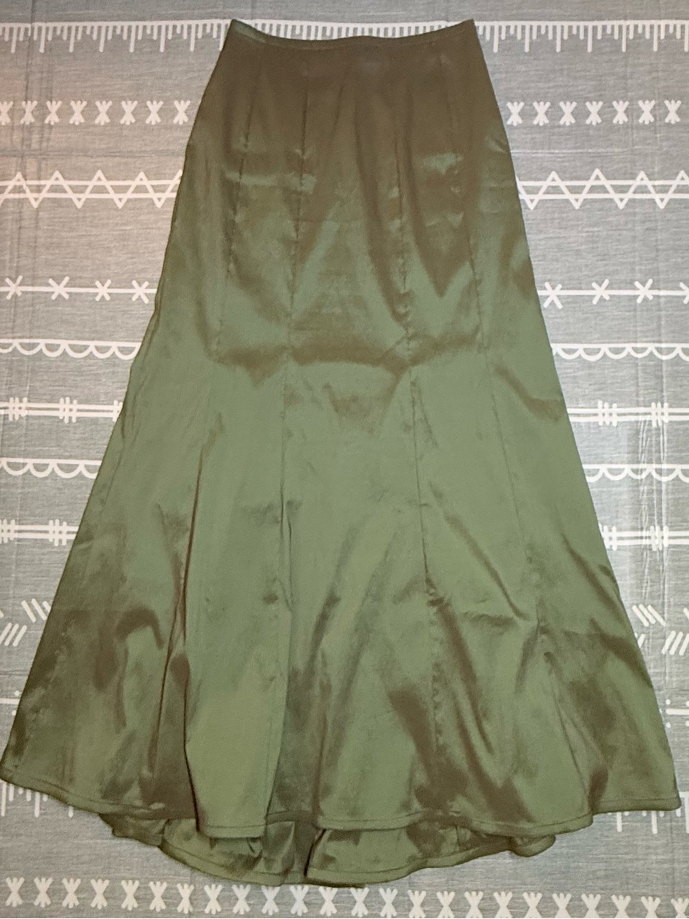 Vintage Y2K Tadashi Shoji Collection Olive Green Iridescent Mermaid Skirt